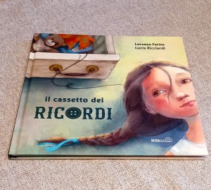 Libro Il cassetto dei ricordi di Lorenza Farina,  fonte di ispirazione per questa riflessione.